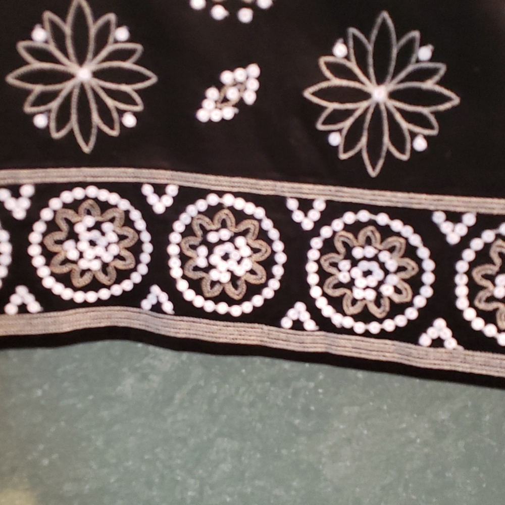 Skirt - Picture 3 of 4
